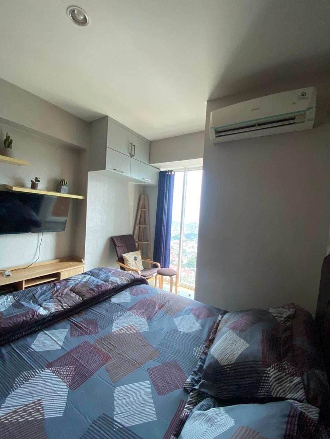 Studio Full Furnish Barcley North Lt 25